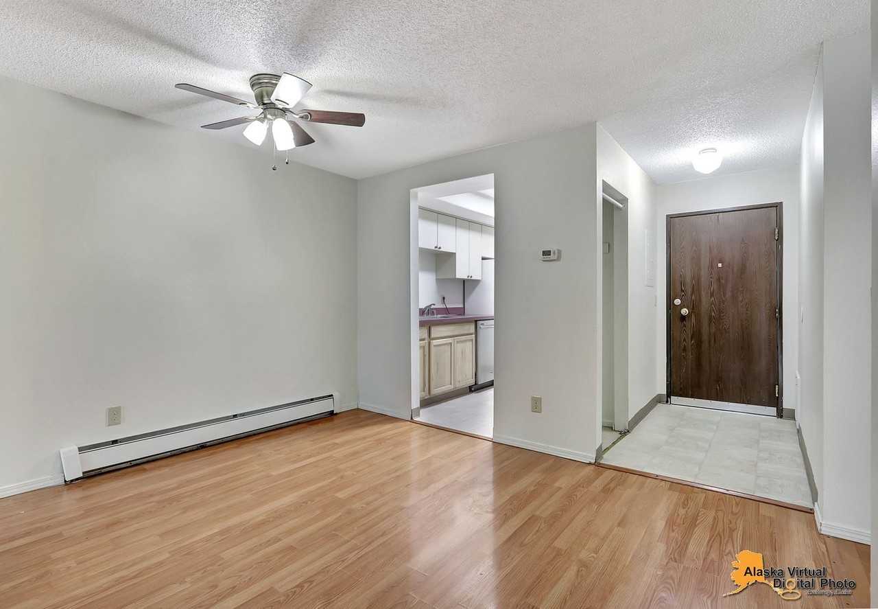 4640 Reka Dr Apt E07 #E07 - Photo 6 of 27