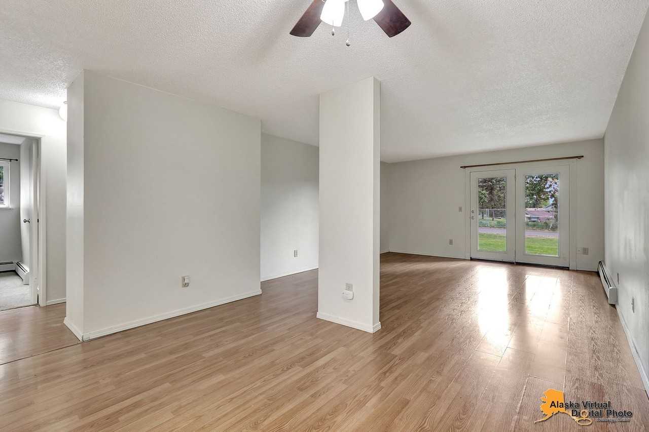 4640 Reka Dr Apt E07 #E07 - Photo 7 of 27