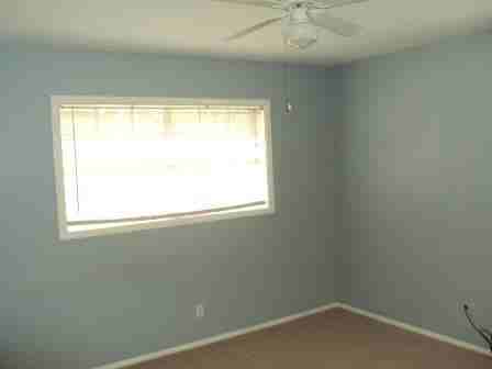 408 Maple St - Photo 7 of 10
