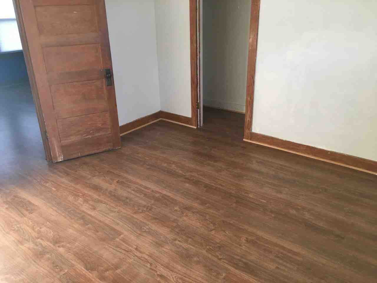 325 E Pack St - Photo 2 of 10