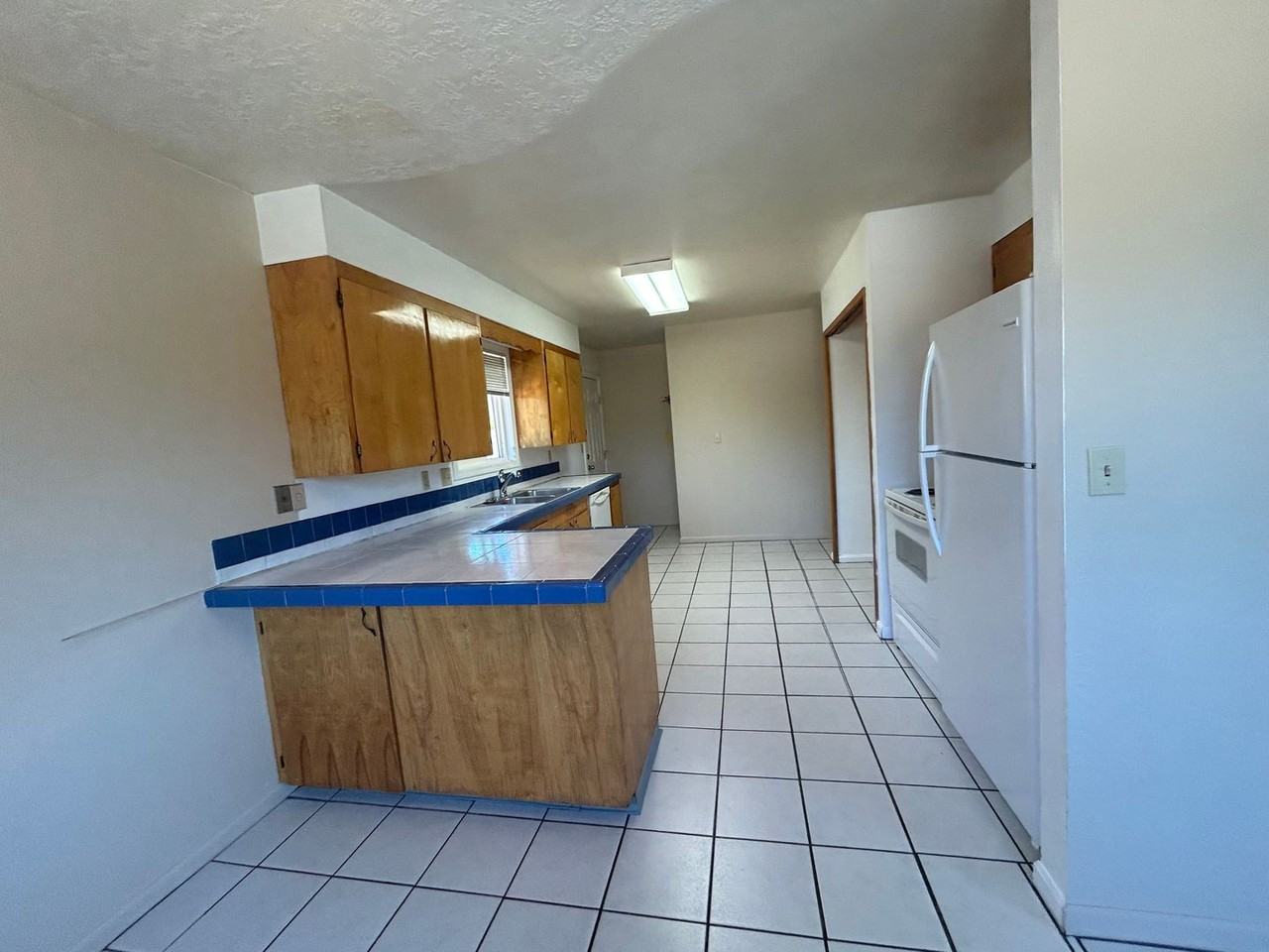 1345 Pleasant Ave - Photo 3 of 17