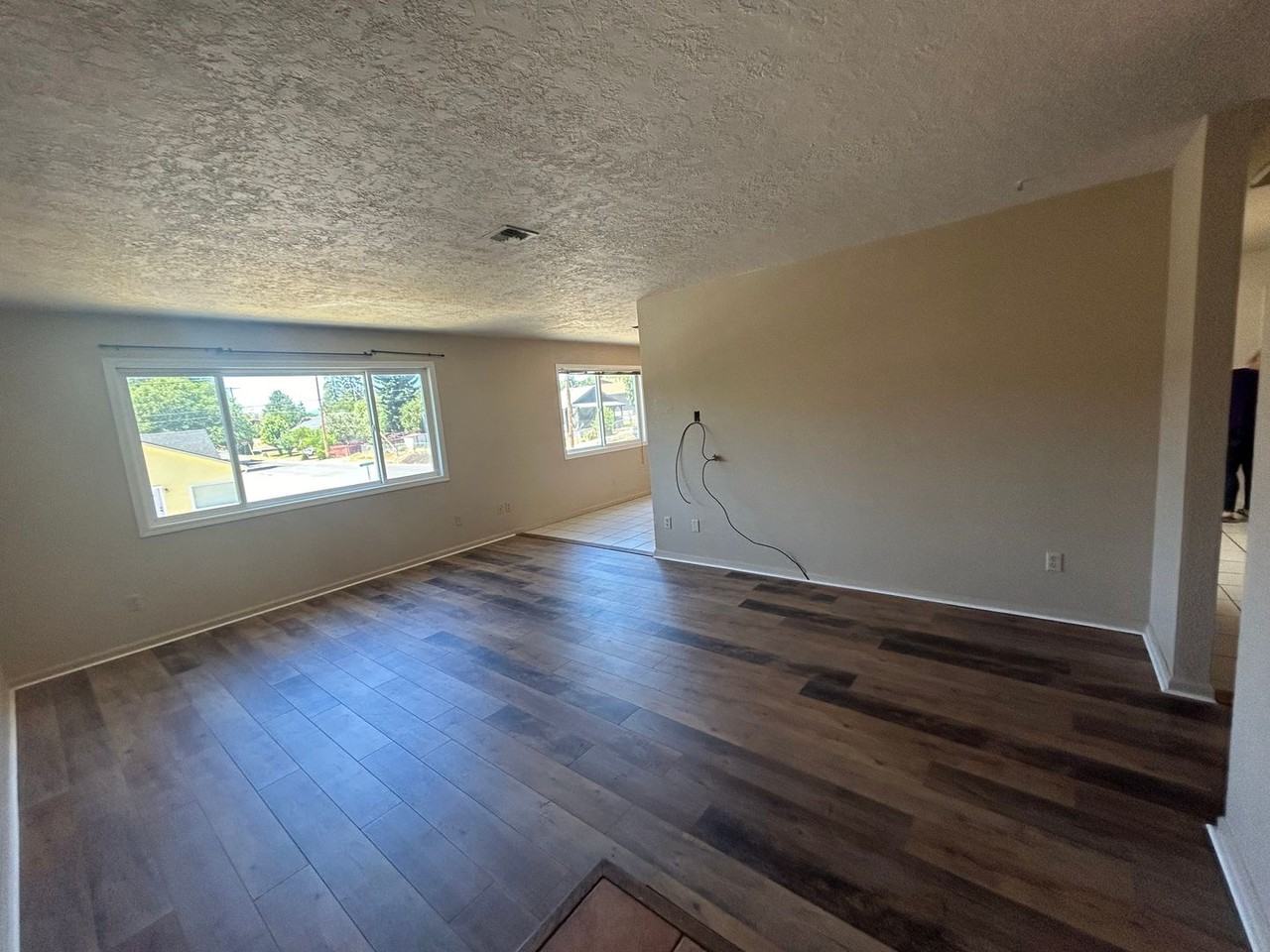 1345 Pleasant Ave - Photo 4 of 17