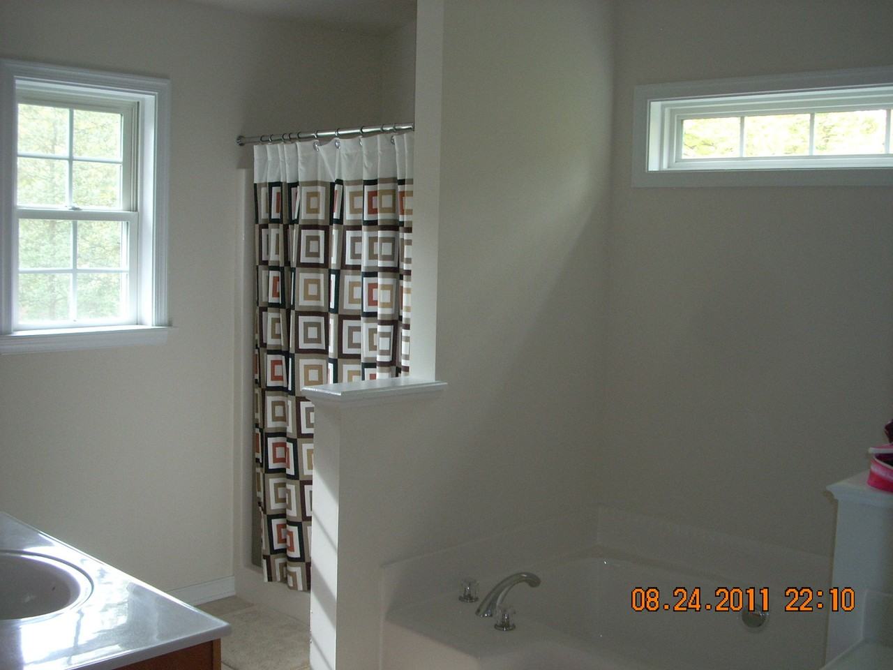 4000 Oakleaf Rd - Photo 4 of 19