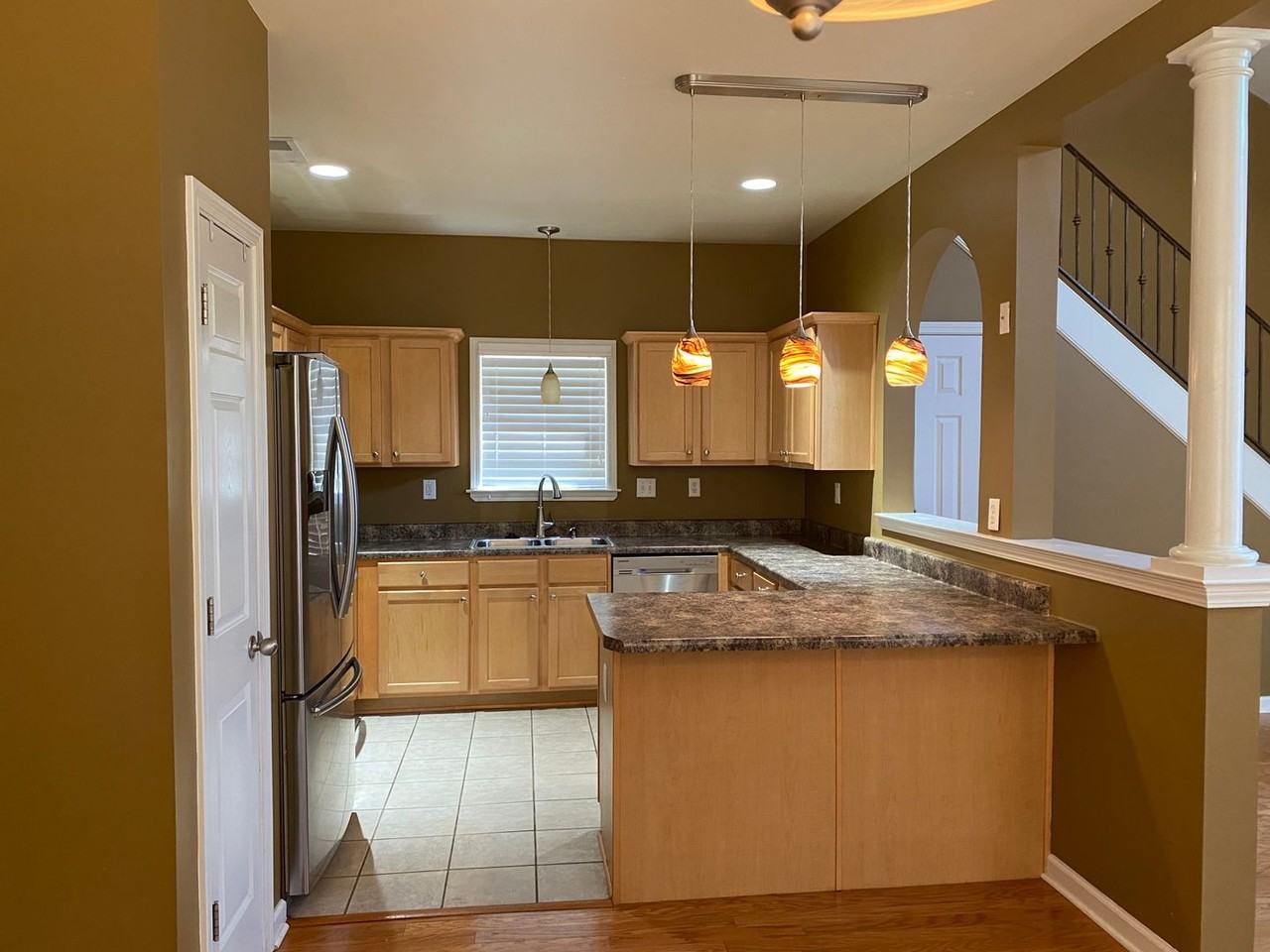 282 Island Bluff Dr - Photo 2 of 15