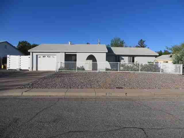 203 Cuprite St - Photo 2 of 8