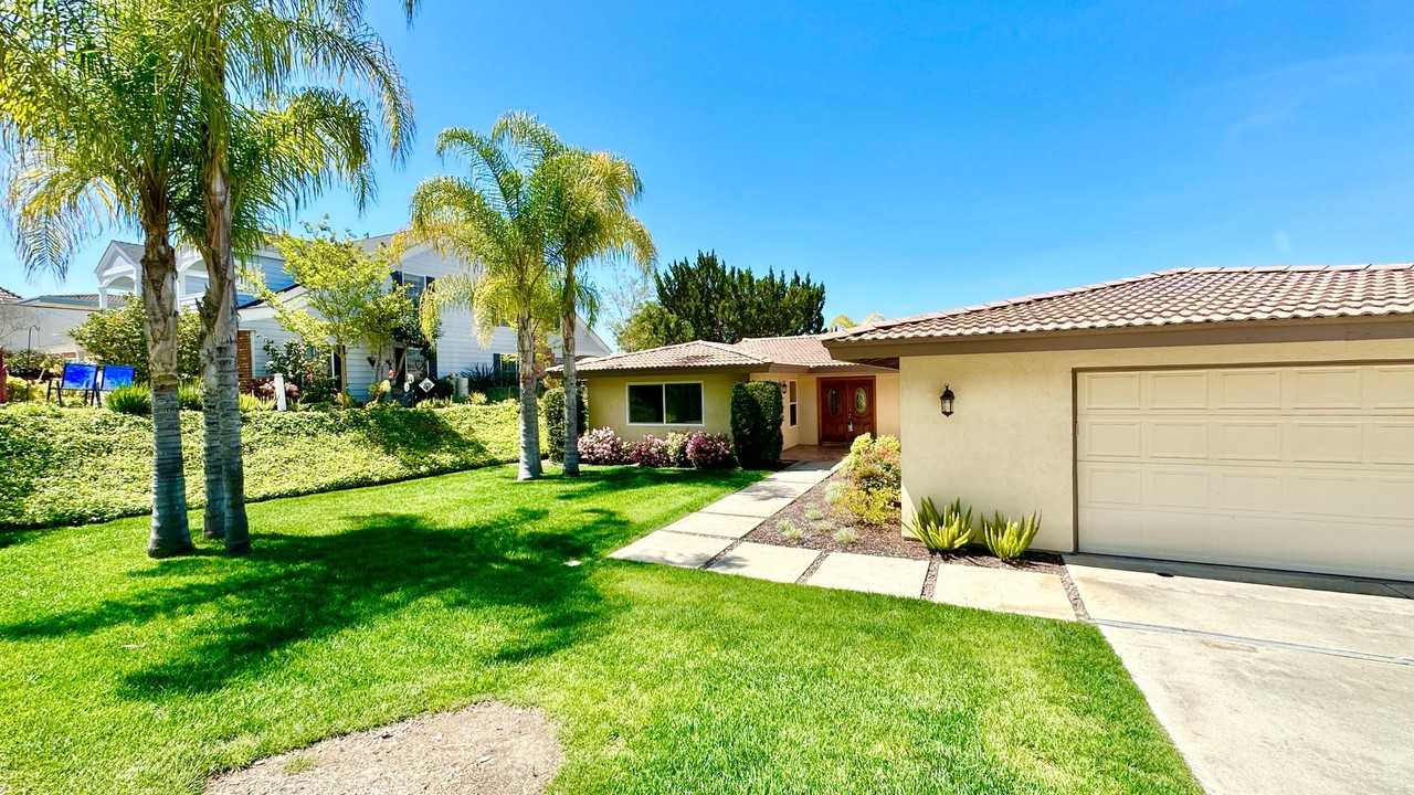 3013 Lakemont Dr - Photo 2 of 46