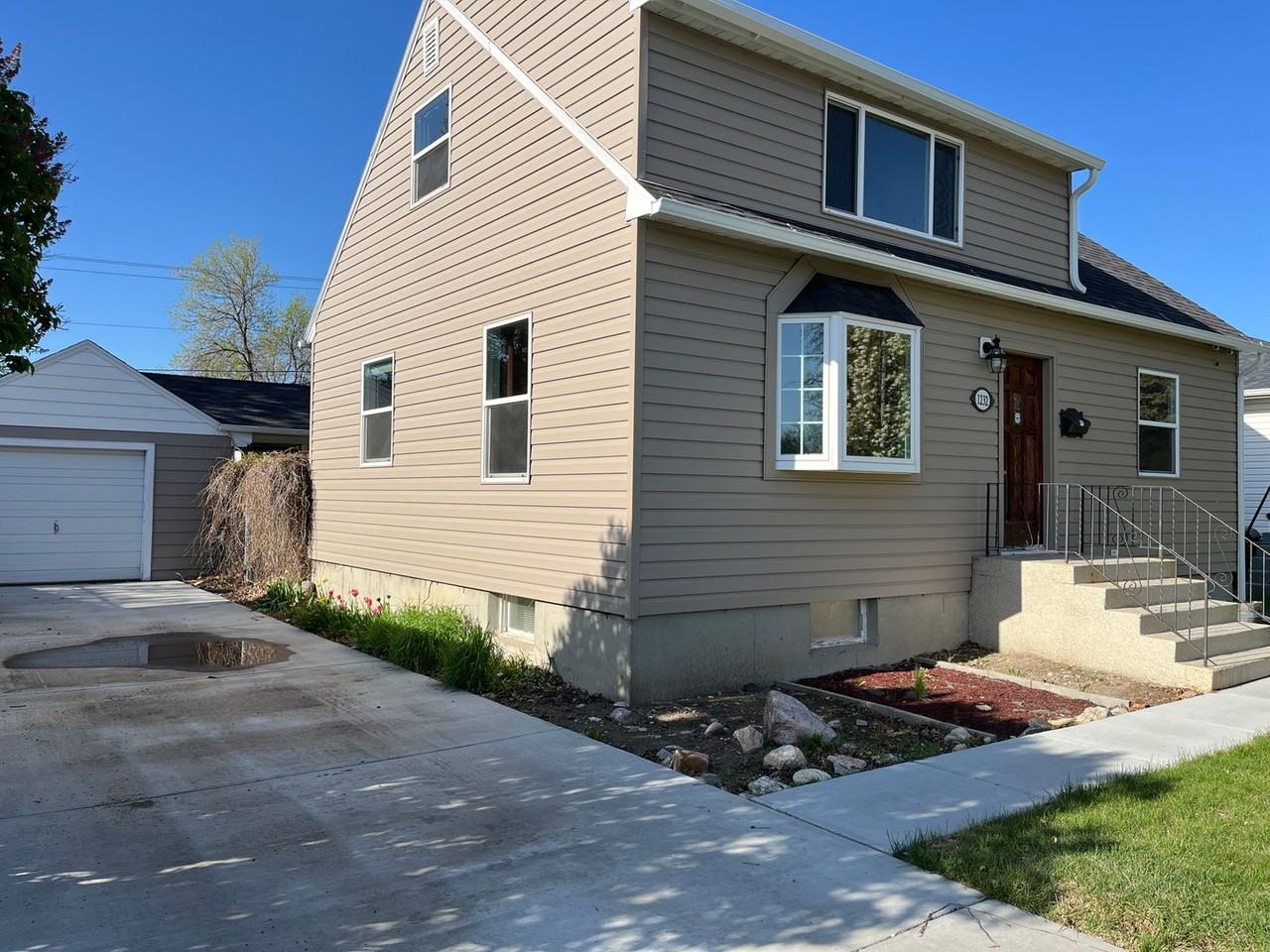 1232 Avenue D - Photo 2 of 21