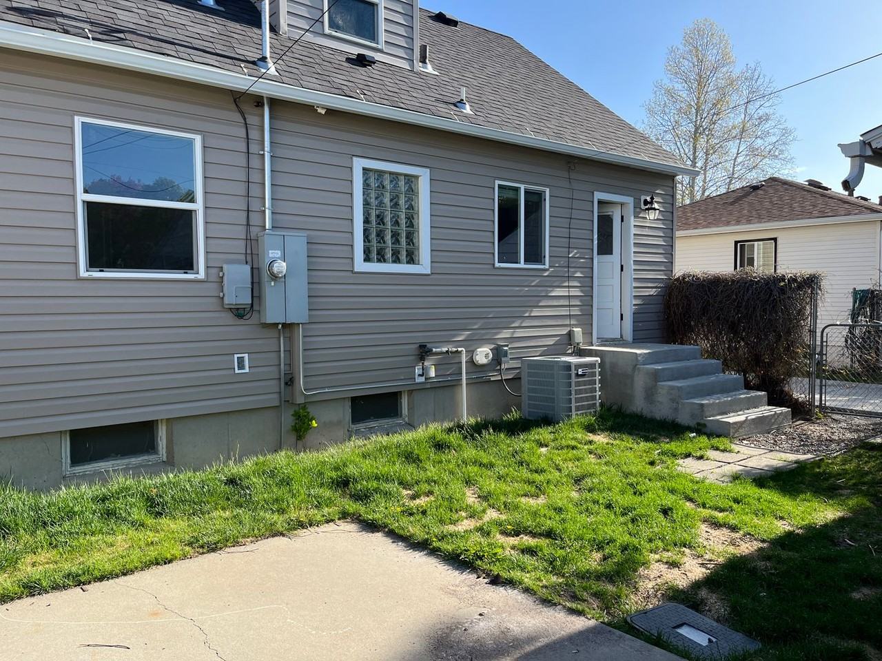 1232 Avenue D - Photo 3 of 21