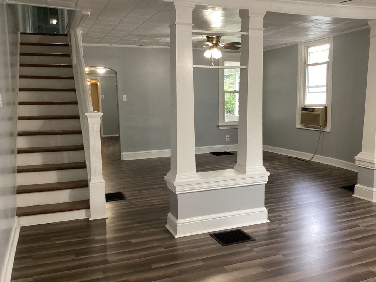 330-332 W. Second Street - Photo 3 of 31