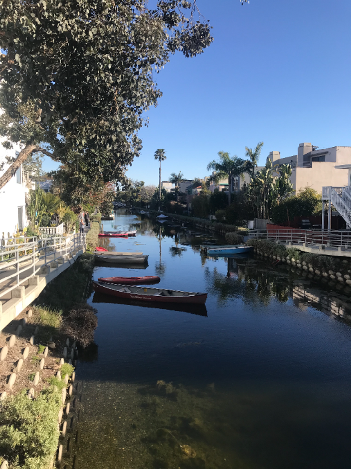 208 S Venice Blvd - Photo 3 of 35