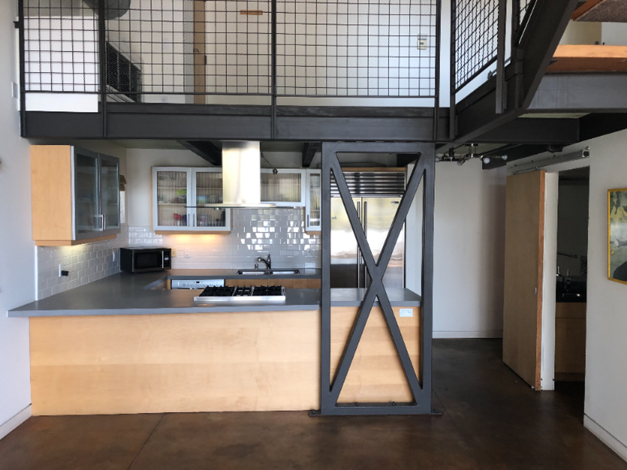 208 S Venice Blvd - Photo 4 of 35