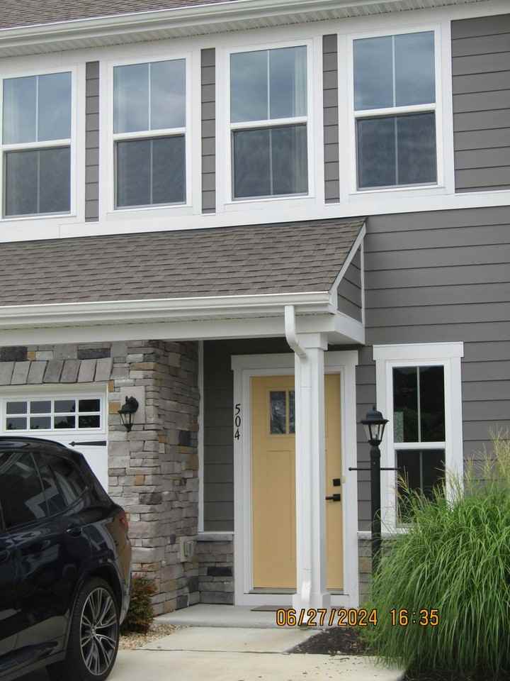 504 Walts Ln - Photo 2 of 30