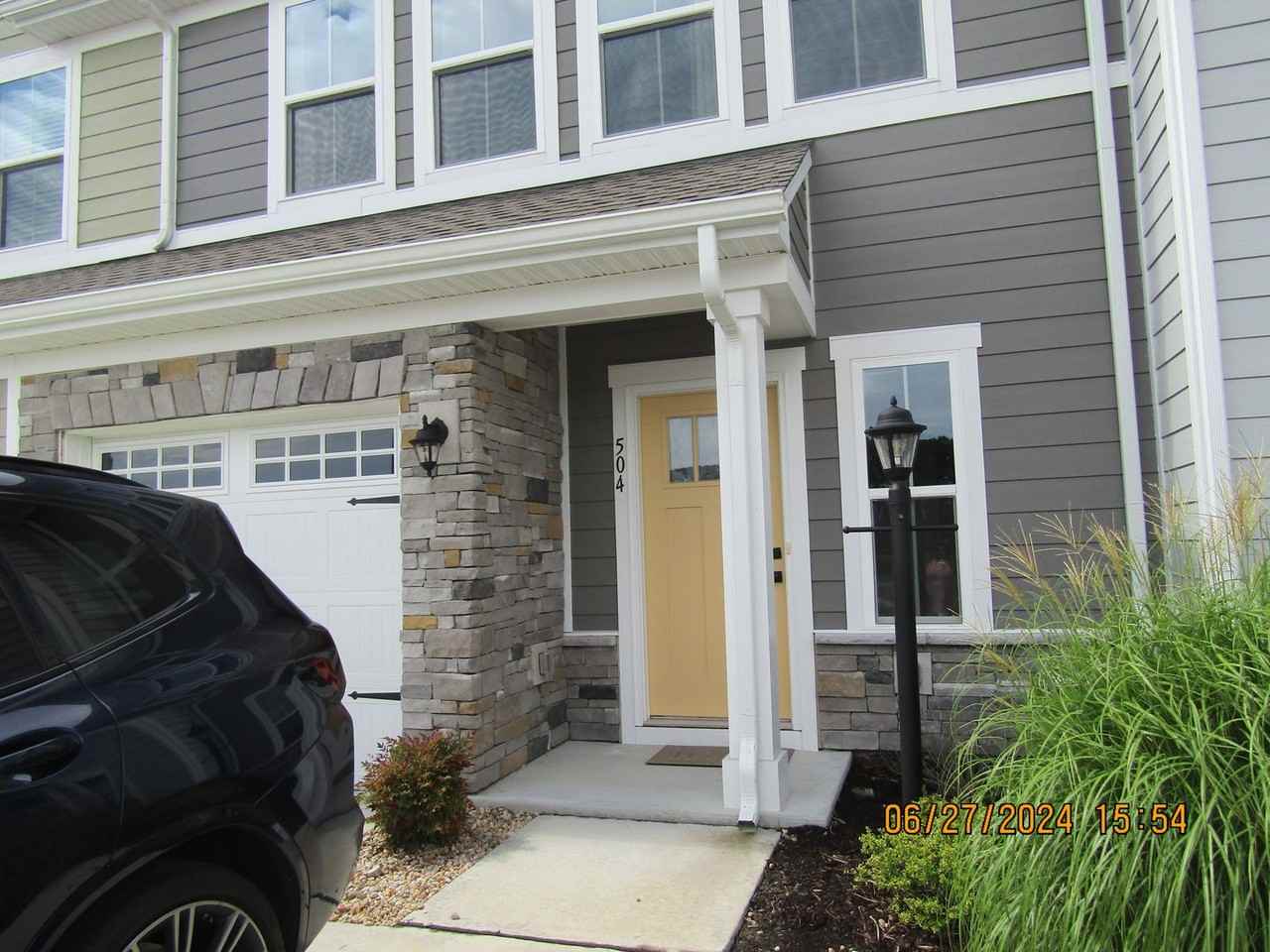 504 Walts Ln - Photo 3 of 30