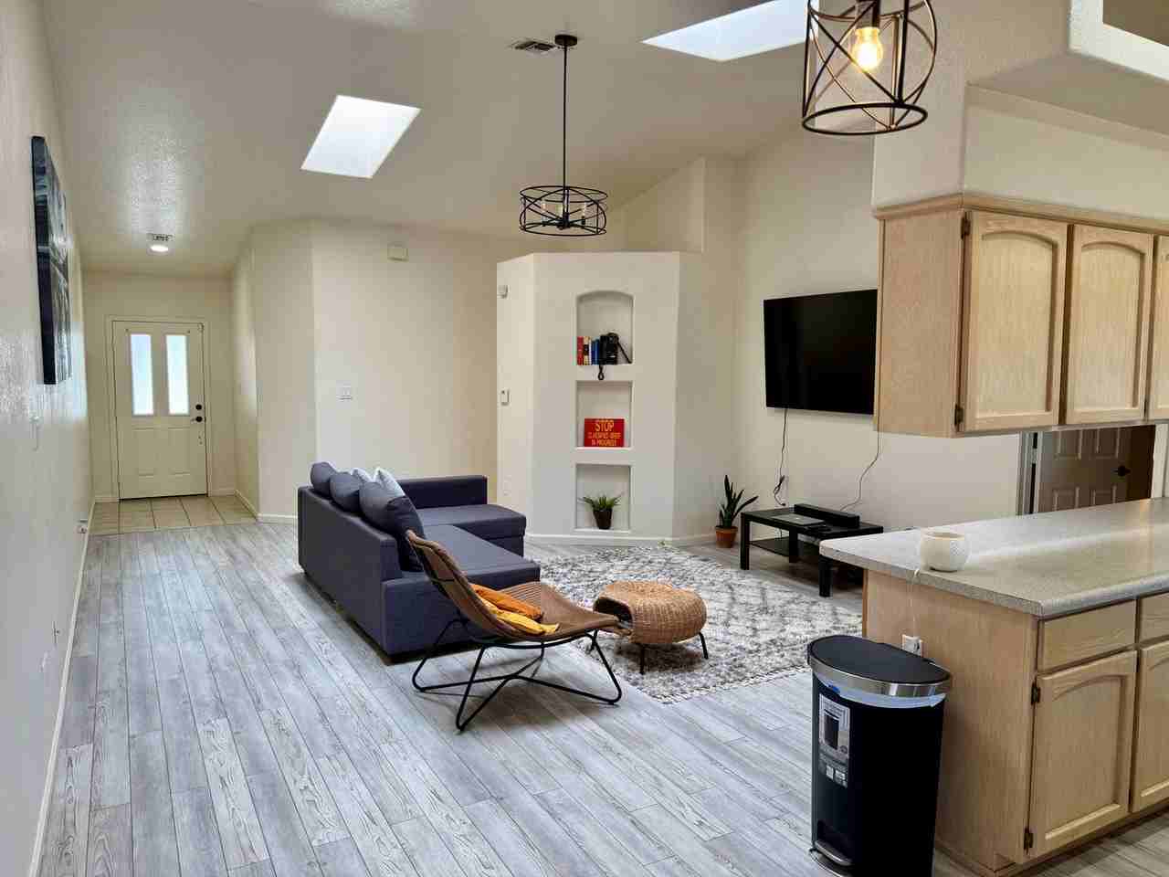 11377 S Kingman Ave - Photo 3 of 17