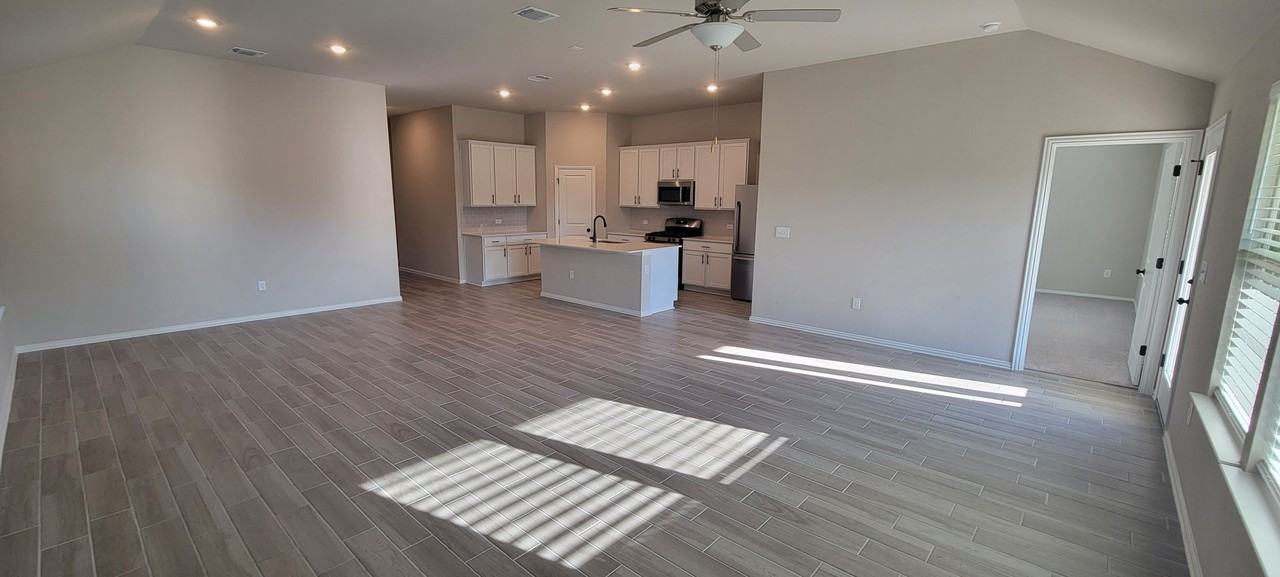 103 Forsythia Trl - Photo 2 of 20