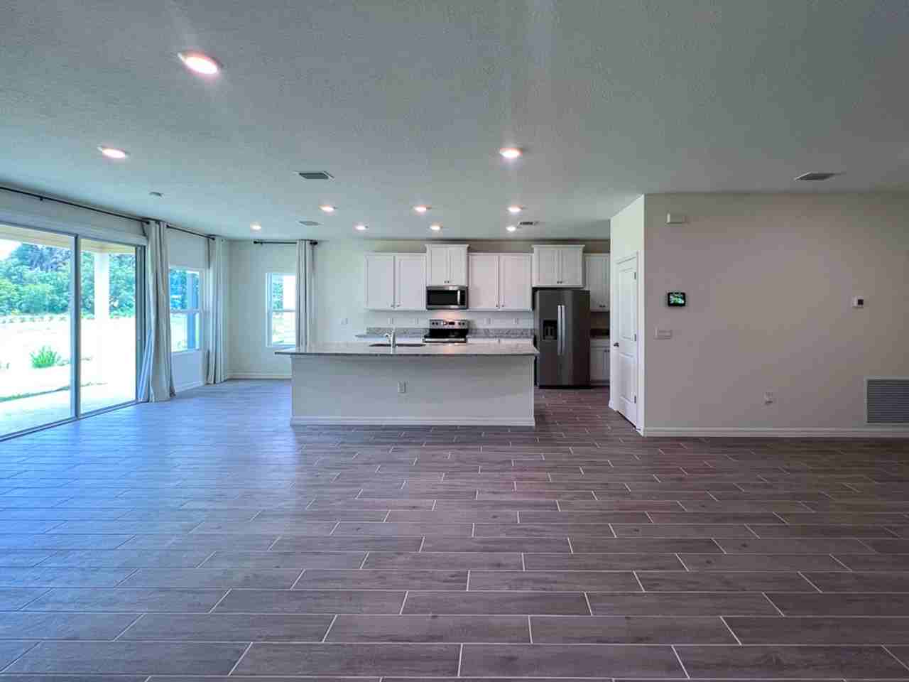 1315 Nw 132nd Cir - Photo 4 of 40