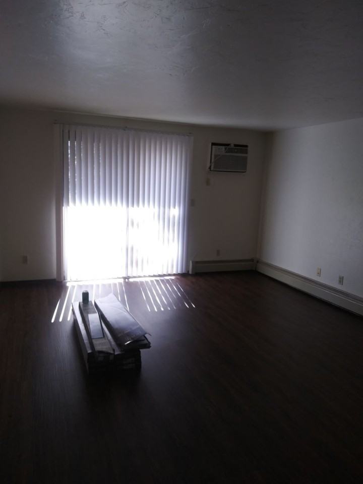 University Apartments - Photo 2 of 24