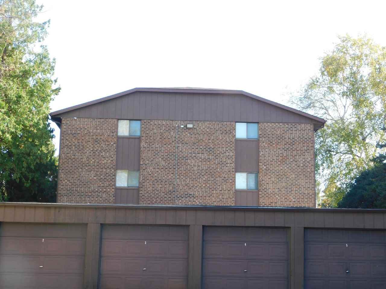 University Apartments - Photo 4 of 24