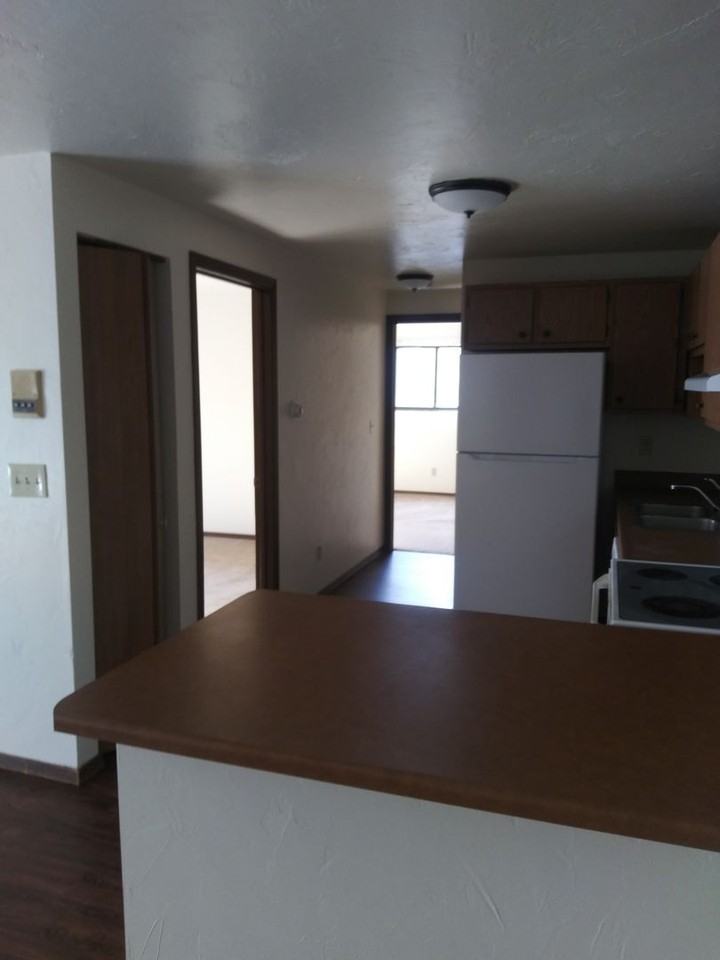 University Apartments - Photo 6 of 24