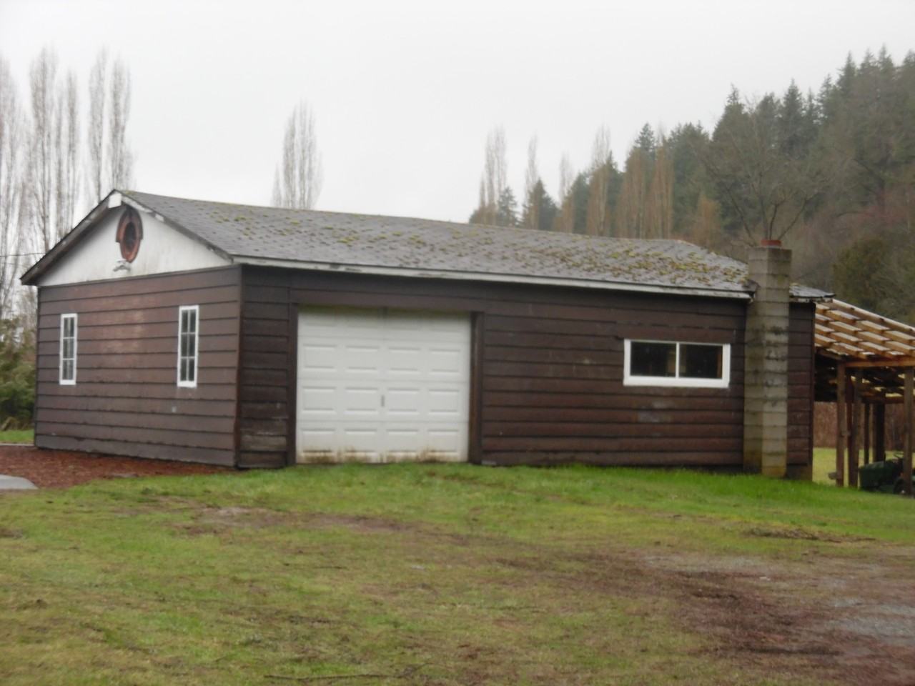 23995 Old Day Creek Rd - Photo 3 of 17