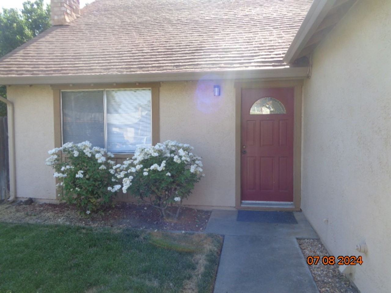 1110 Pembroke Way - Photo 3 of 23