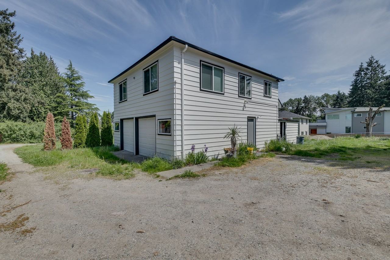 7808 S 120th St - Photo 3 of 13