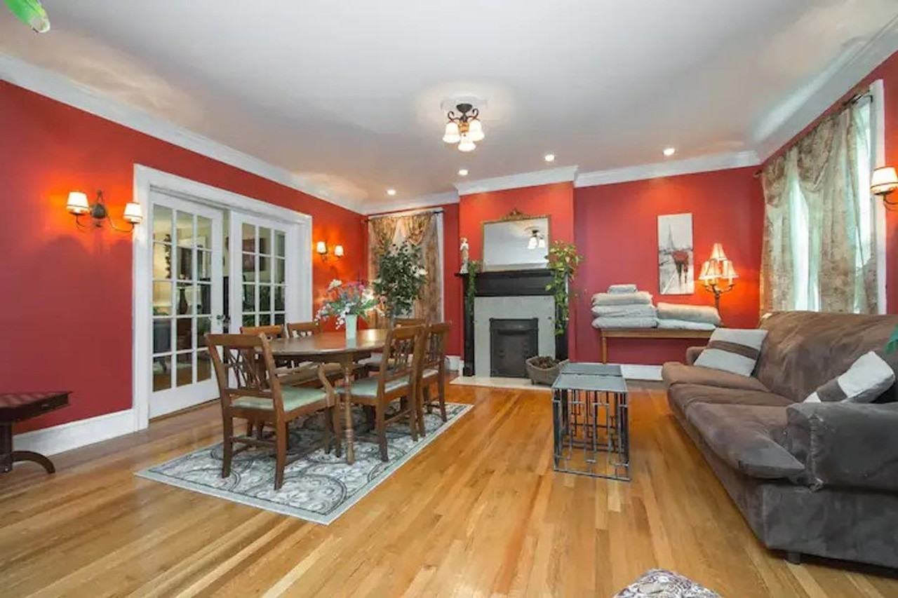 2410 Rosewood Ave - Photo 2 of 21