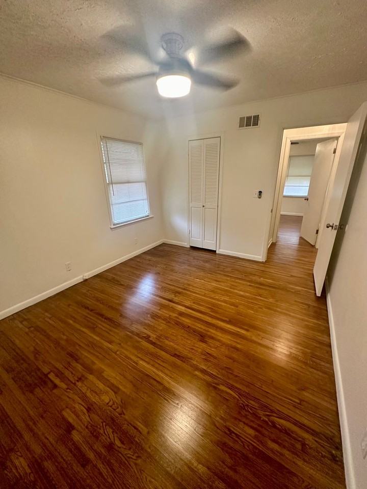 510 S 74th East Ave - Photo 3 of 21