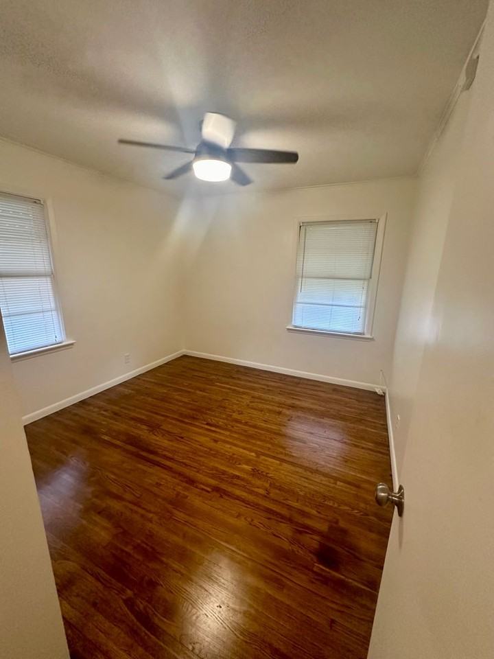 510 S 74th East Ave - Photo 7 of 21