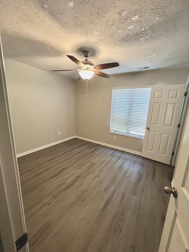 Abingdon Square - Photo 5 of 33