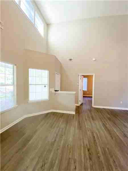 1 Lantern Ln - Photo 2 of 43