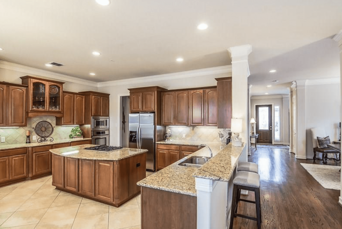 3941 Spring Garden Drive - Photo 2 of 32