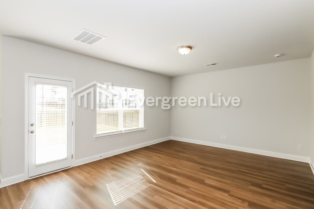 8319 Bearling Way - Photo 3 of 12