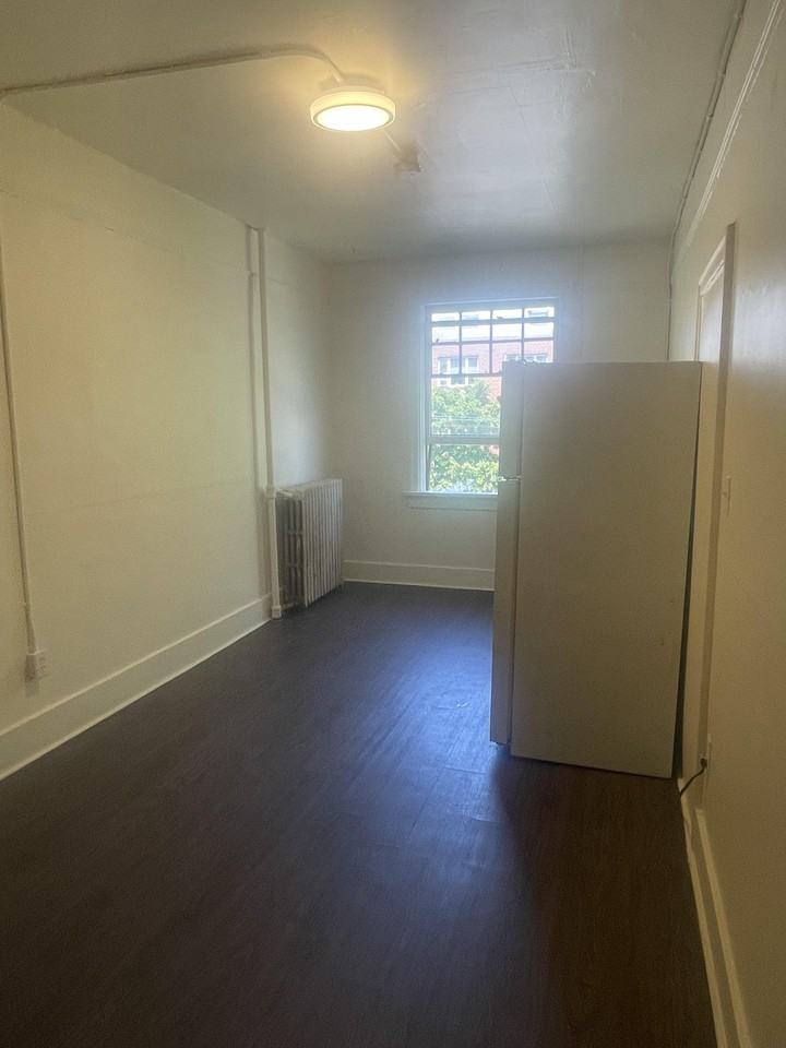 405 Heatley Avenue #7 - Photo 4 of 6