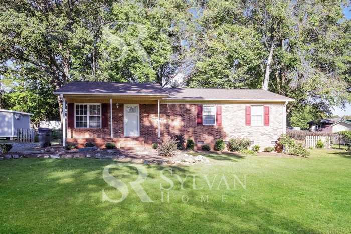 124 Longbow Rd - Photo 2 of 16