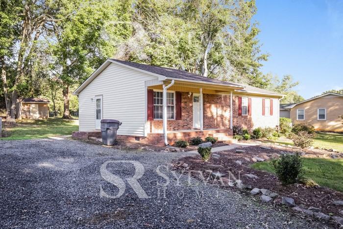 124 Longbow Rd - Photo 3 of 16