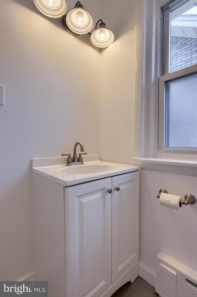 230 N Sterley St #NA - Photo 6 of 14