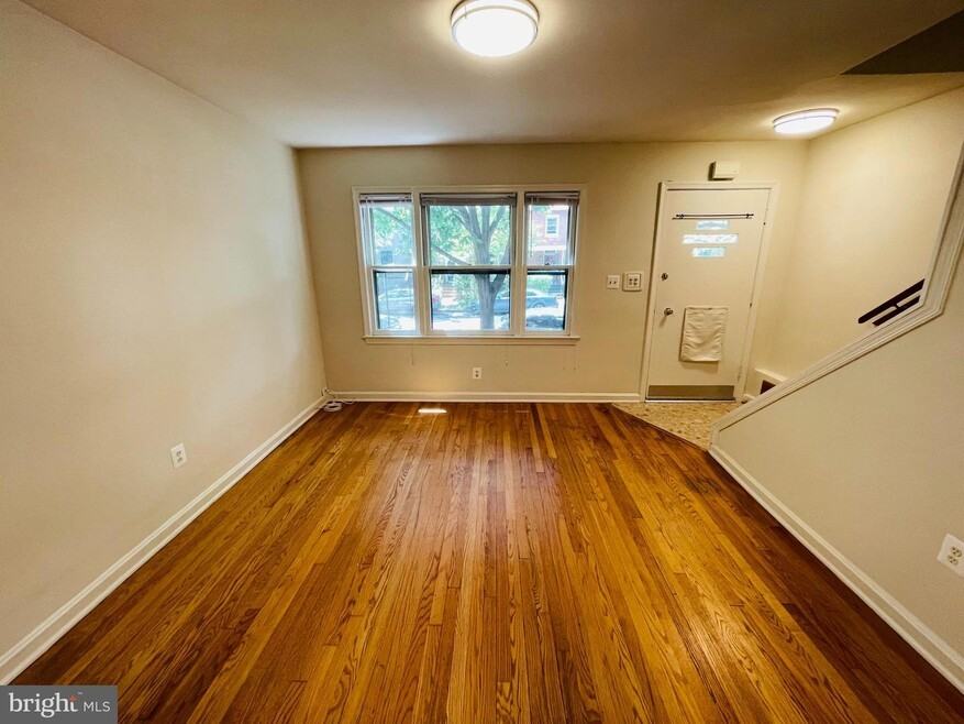 523 N Columbus St #NA - Photo 2 of 31