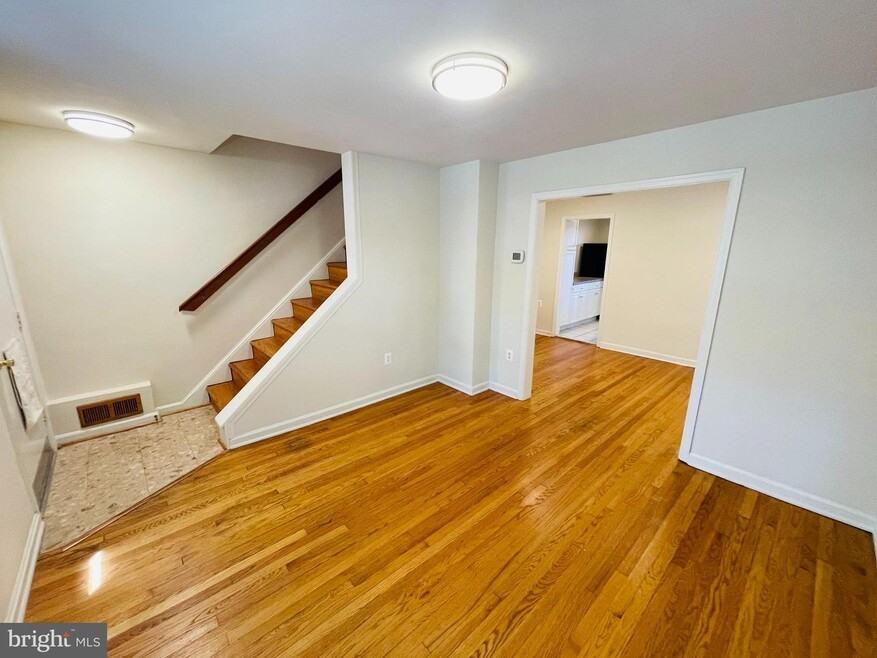 523 N Columbus St #NA - Photo 3 of 31