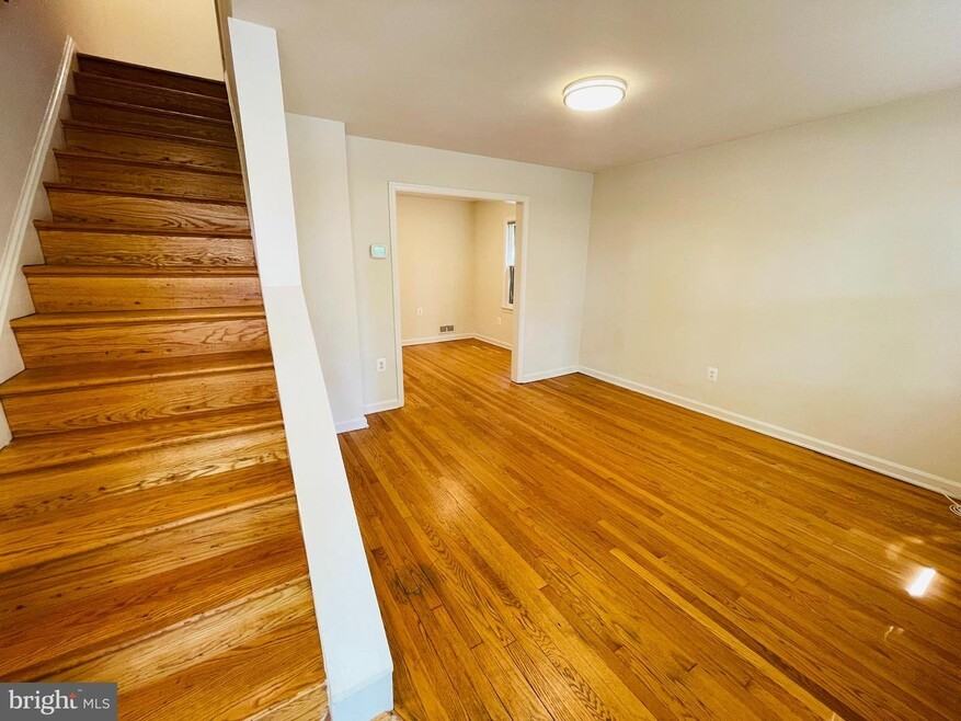 523 N Columbus St #NA - Photo 4 of 31