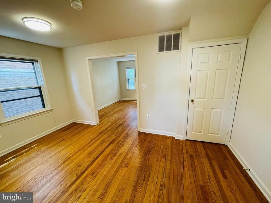 523 N Columbus St #NA - Photo 5 of 31