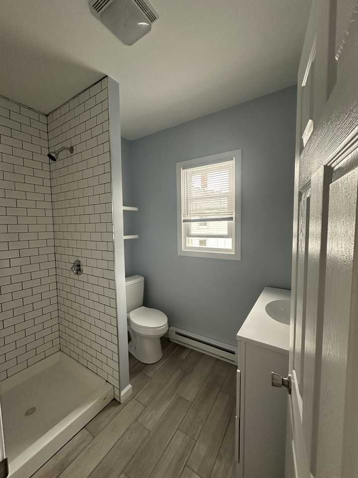 186 Providence St #BACK - Photo 2 of 5