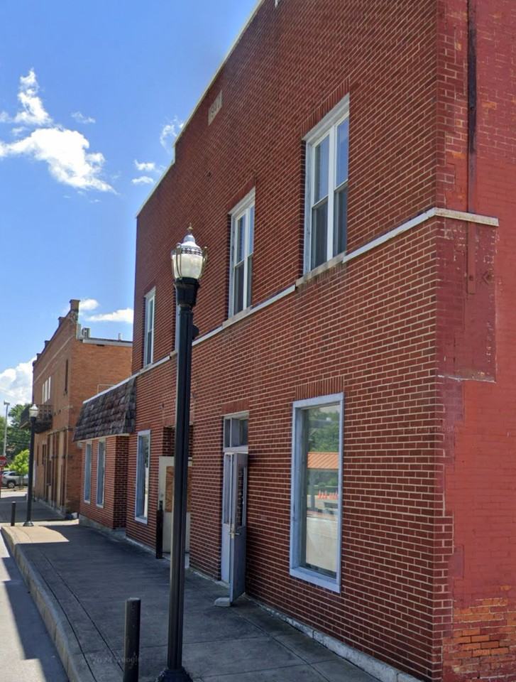 114 Railroad Street ##B - Photo 2 of 15