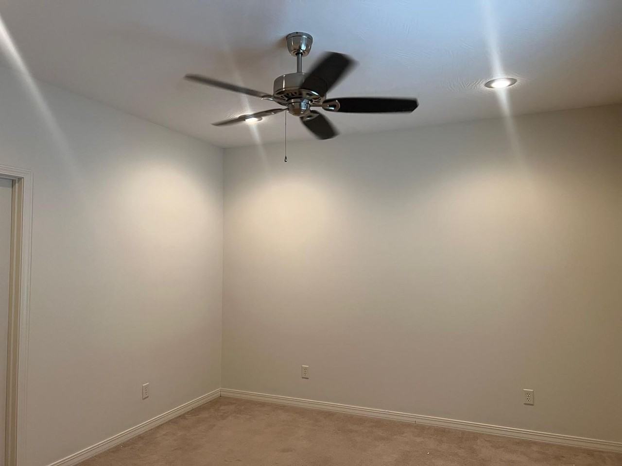 642 S Mission Ave - Photo 2 of 8