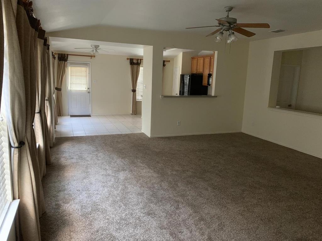 2784 Sunlight Dr - Photo 3 of 13