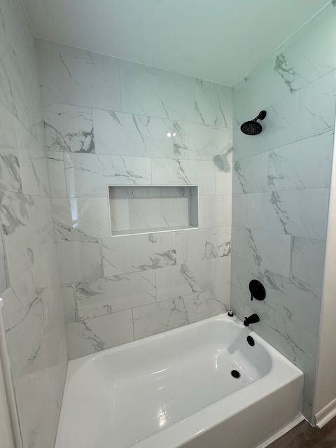 1703 N Roberson St - Photo 3 of 6