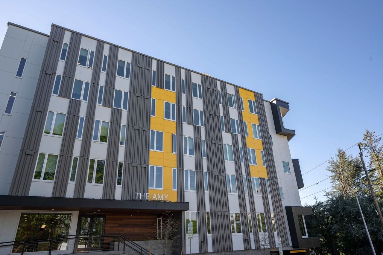The Amy - Photo 7 of 35