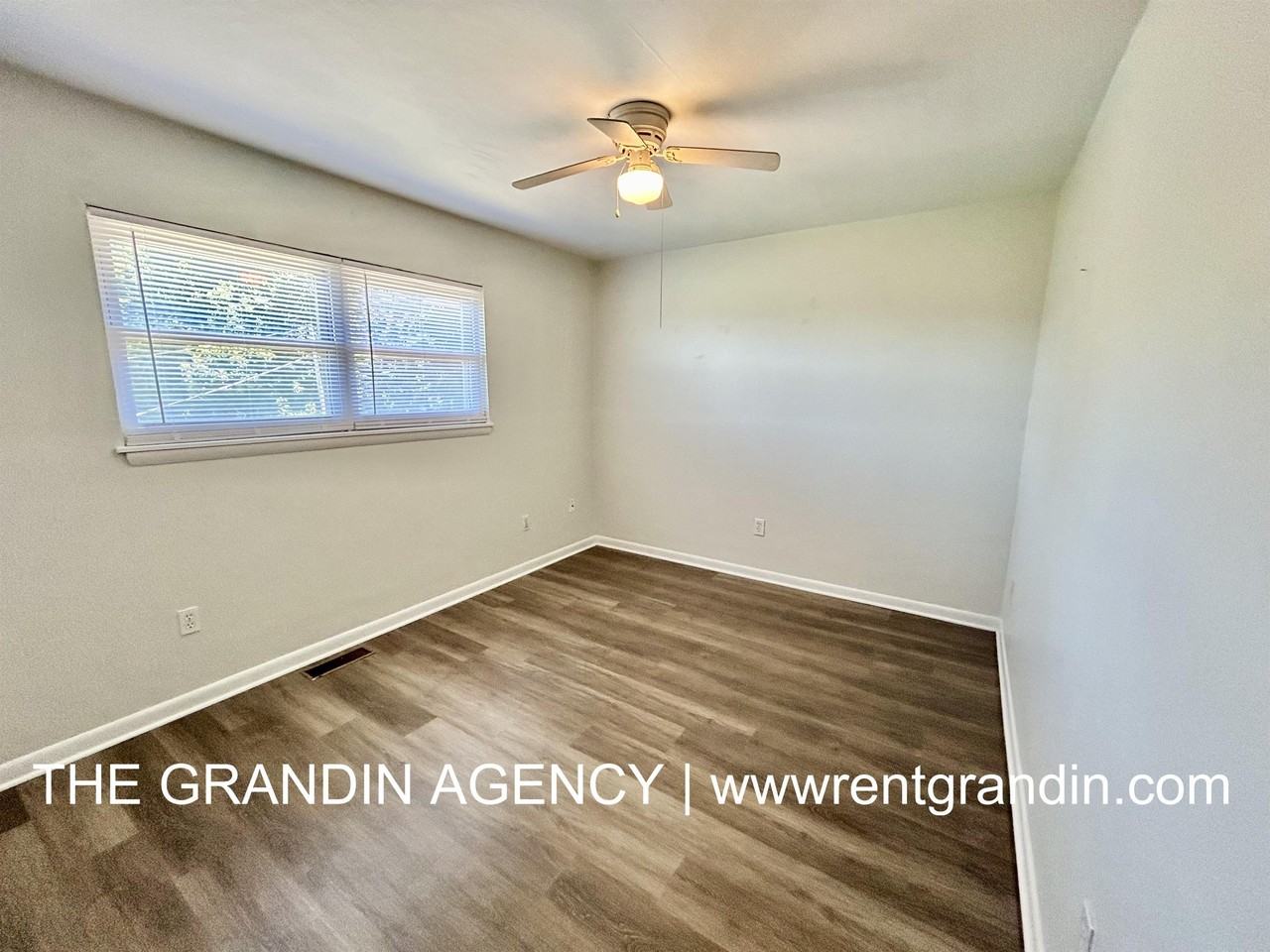 5335 Carolyn Cir #5335 - Photo 2 of 19