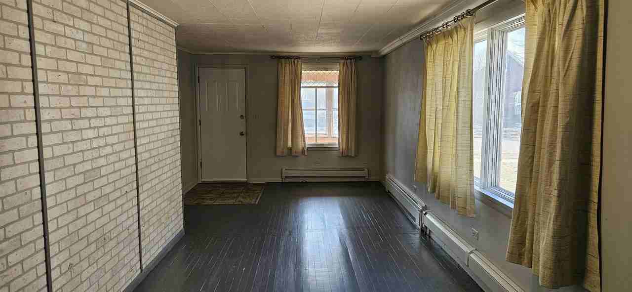 215 7th St S #1 - Photo 3 of 16