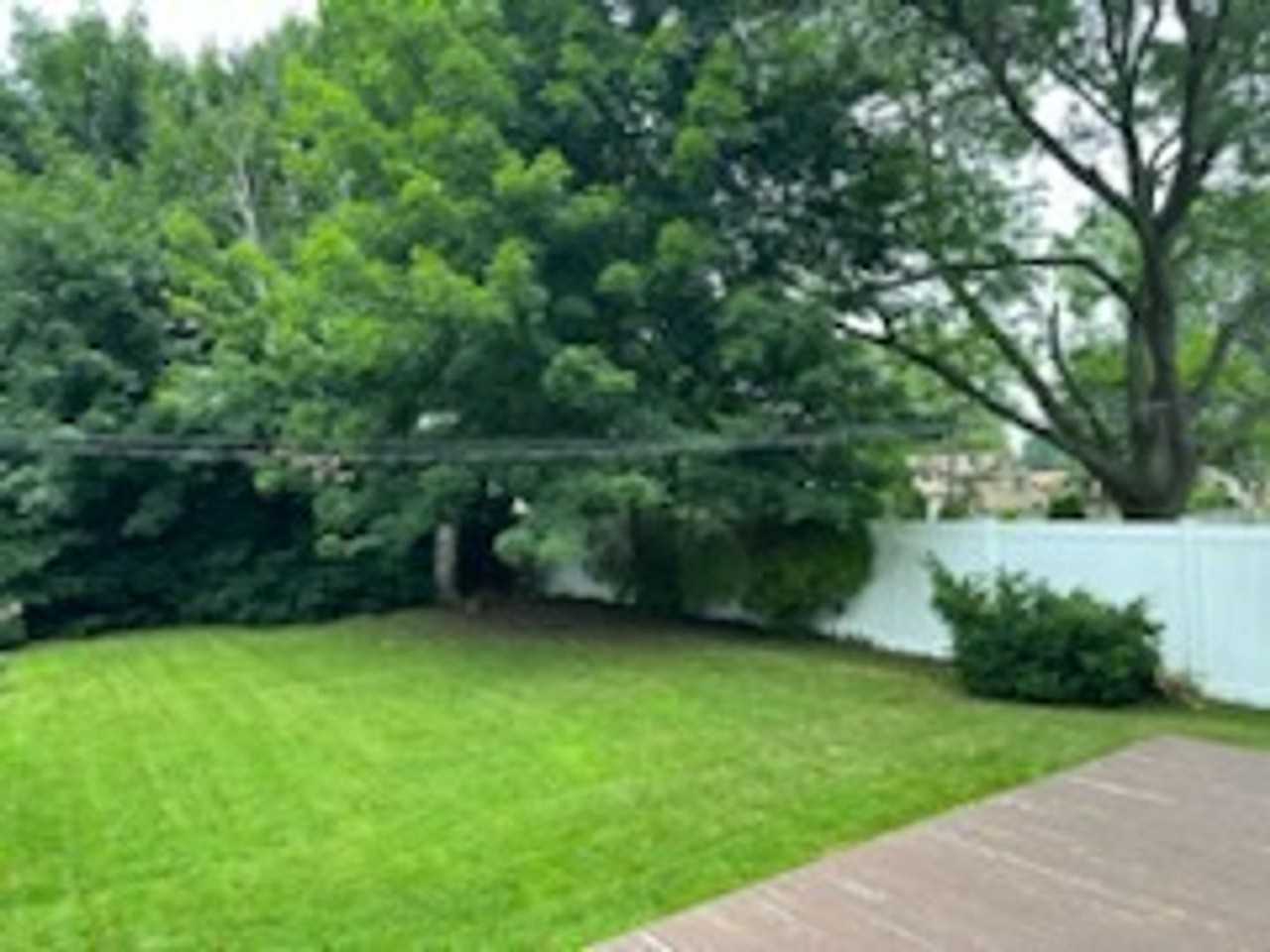 754 Panorama Dr - Photo 2 of 25